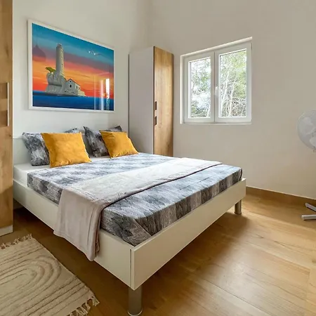 Val I Sol Mali Drvenik